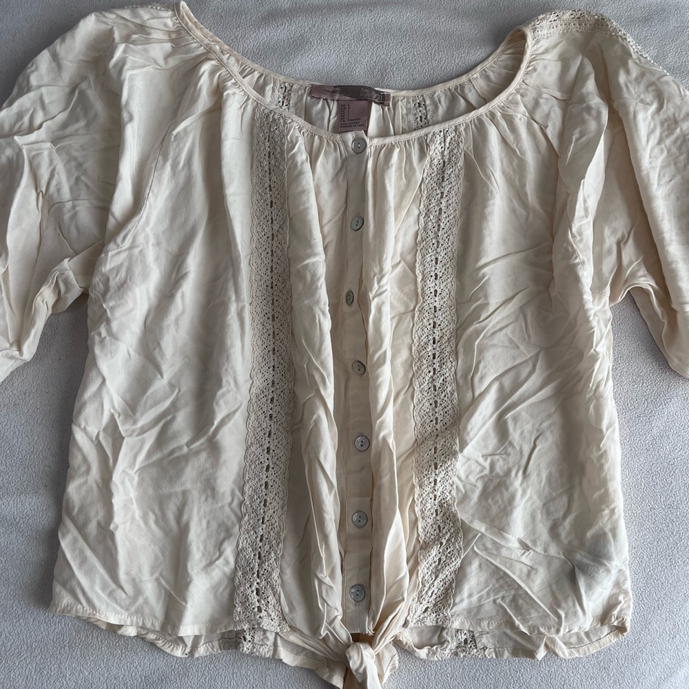 FOREVER 21 BUTTON DOWN TOP